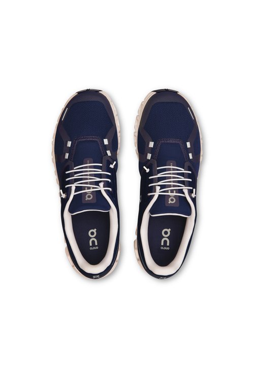 On CLOUD 6 - Road running shoes - midnight white — photo 3