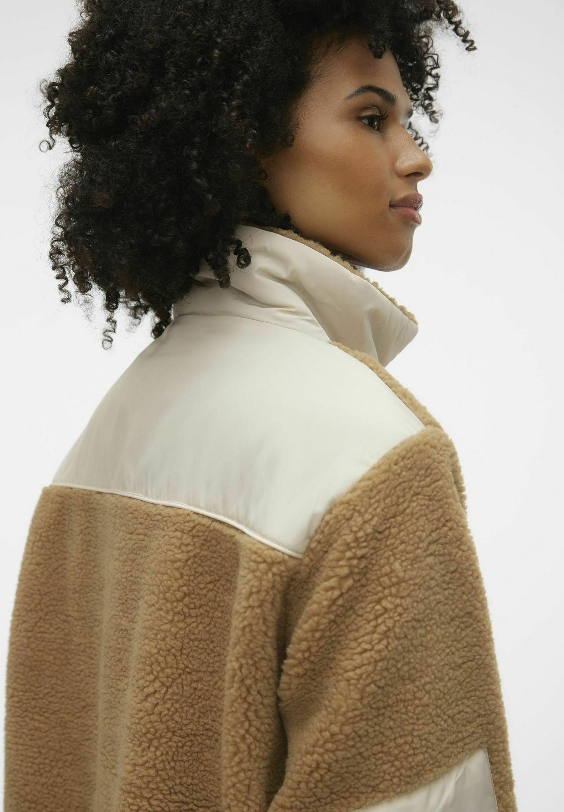Vero Moda VMLUNE - Fleece jacket - tan - Zalando
