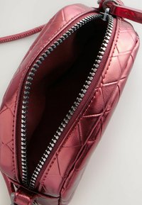 Next Skuldertasker - red