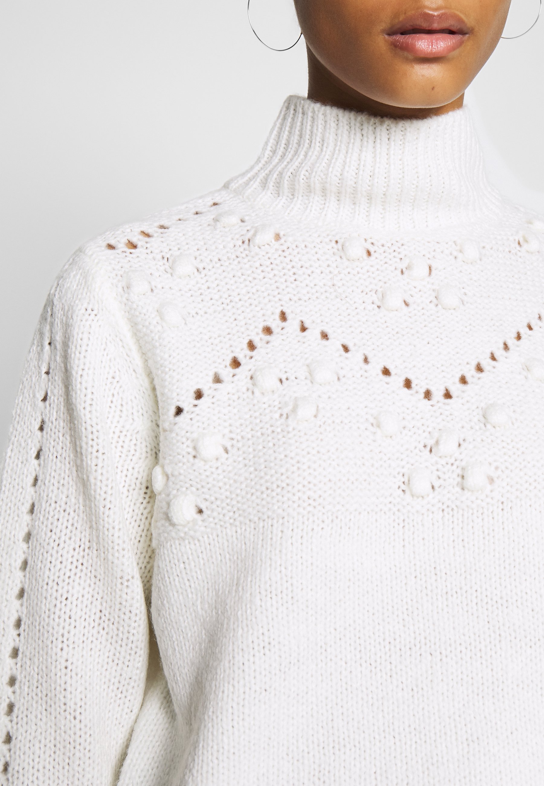 Dorothy Perkins BOBBLEYOKE JUMPER Strikkegenser cream Dorothy Perkins DIAMOND HIGH NECK JUMPER - Strikkegenser - oatmeal