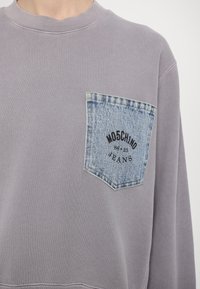 MOSCHINO JEANS URBAN - Ikdienas džemperis - fantasia grigio