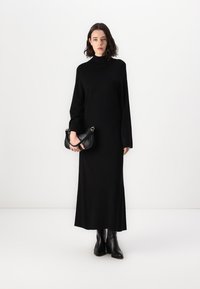 Bruuns Bazaar ANEMONE MAISAS DRESS - Abito in maglia - black