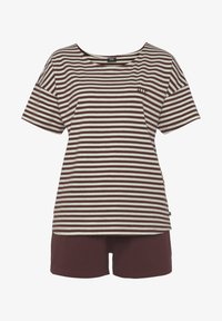 Unselected, bordeaux