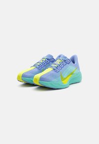 Nike Performance PEGASUS PLUS - Hardloopschoenen voor op de weg - royal pulse/cyber/green frost/black