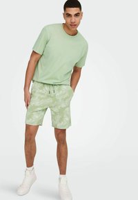 Only & Sons ONSMAX LIFE NOOS - Basic T-shirt - swamp