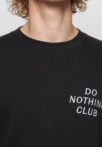 On Vacation Sudadera - black