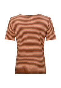 Short-sleeve T-shirt made of soft fabric, featuring horizontal stripes in orange and brown, with a rounded neckline and relaxed fit.