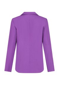 Lila kavaj med slät yta, enkelknäppt design, vida slag och långa ärmar. Baksidan har en ren, skräddarsydd silhuett.