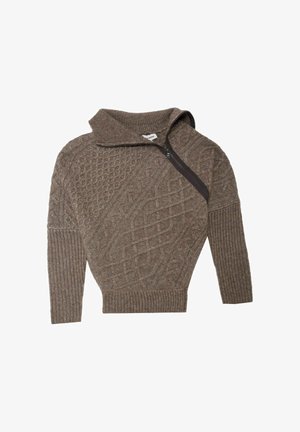 Brauner Strickpullover mit strukturiertem Muster, hohem Kragen und einem Reißverschluss auf einer Seite, sowie gerippten Bündchen und Saum.