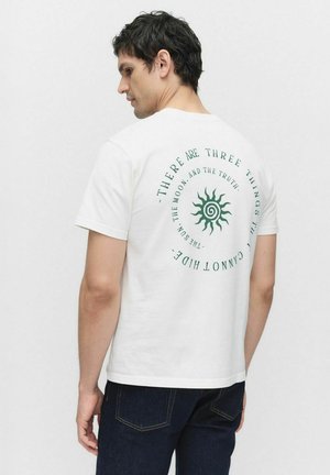 NOLAN PREMIUM - Print T-shirt - off white