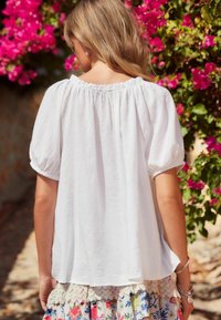 Next SHORT SLEEVE TIE NECK BARDOT  - Blus - white