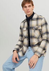 Jack & Jones EEDDIE - Camisa - brown/green