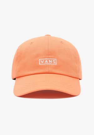 Casquette de baseball orange à visière courbée, avec le logo "VANS" brodé en blanc centré sur le panneau avant, sur fond blanc.