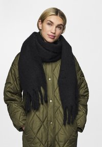 Pieces PCNIKITA LONG SCARF - Scarf - black