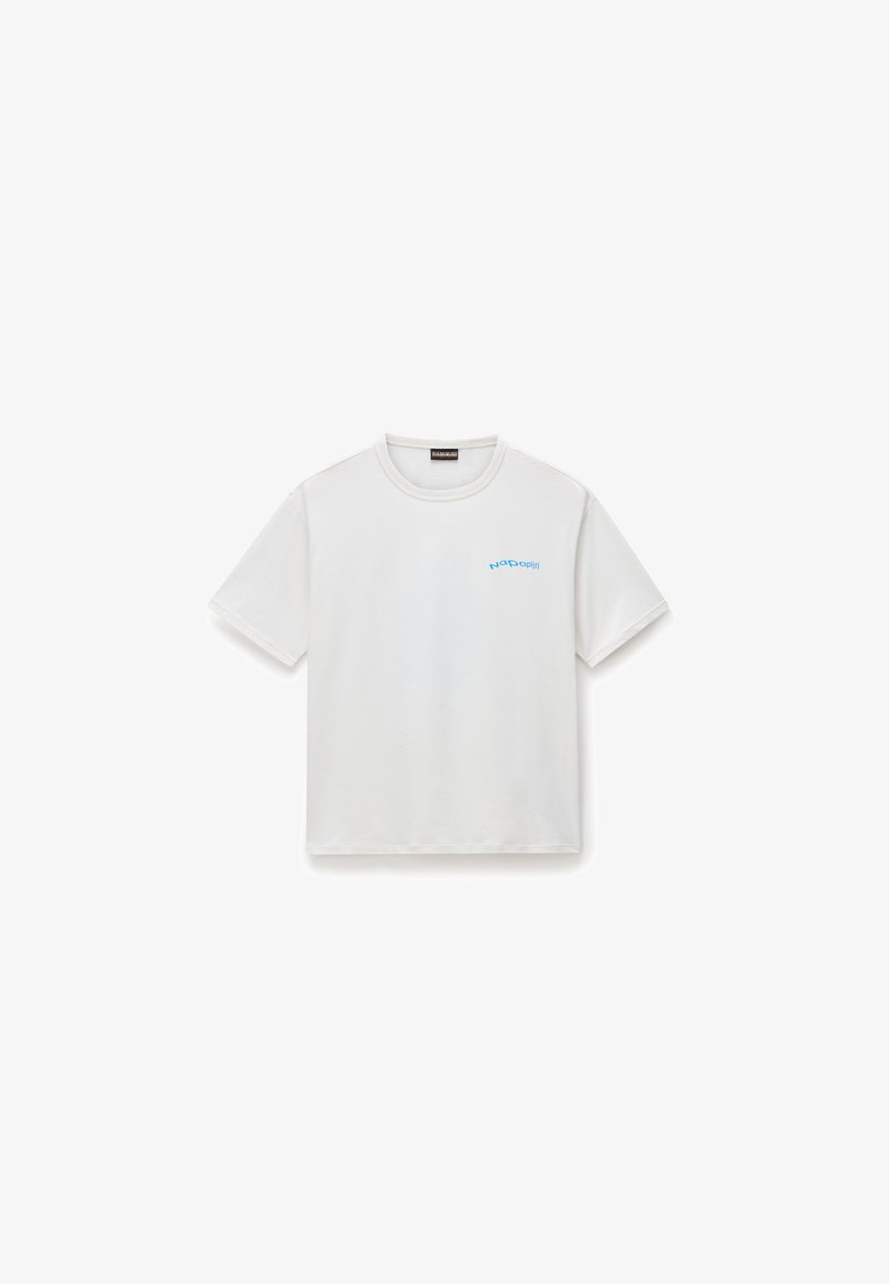 Biała krótka koszulka z krótkim rękawem i okrągłym dekoltem, z małym niebieskim logo "Napapijri" na lewej piersi.