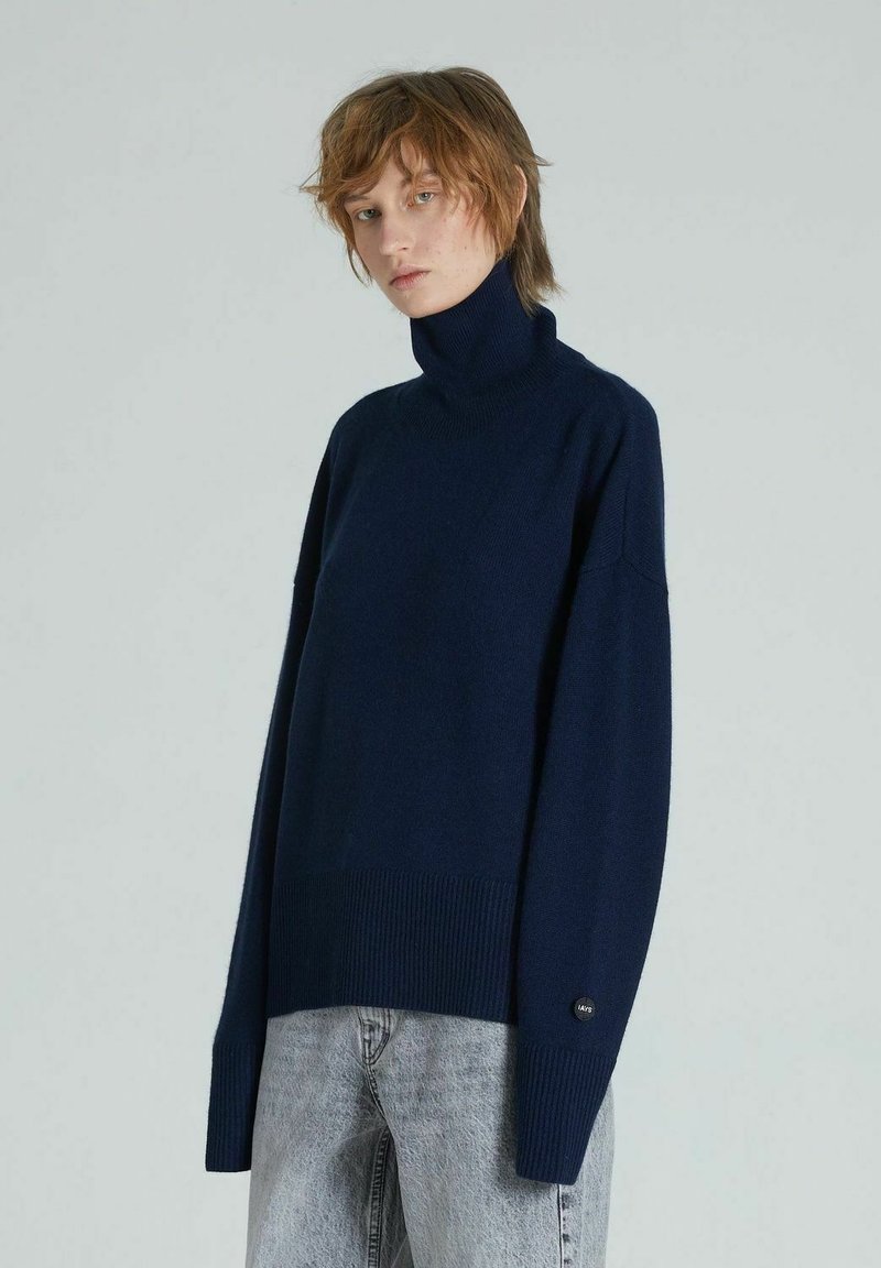 I AM YOUR SISTER - TURTLENECK - Trui - blue, Vergroten