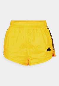 TIRO CUT 3-STRIPES SUMMER - Korte sportsbukser - crew orange/black