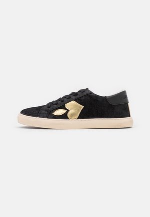 AUSTIN - Trainers - black/gold