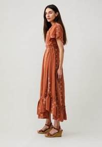 Odd Molly HELEN - Robe longue - rusty taupe