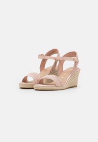 Tamaris Wedge sandals - powder pleats