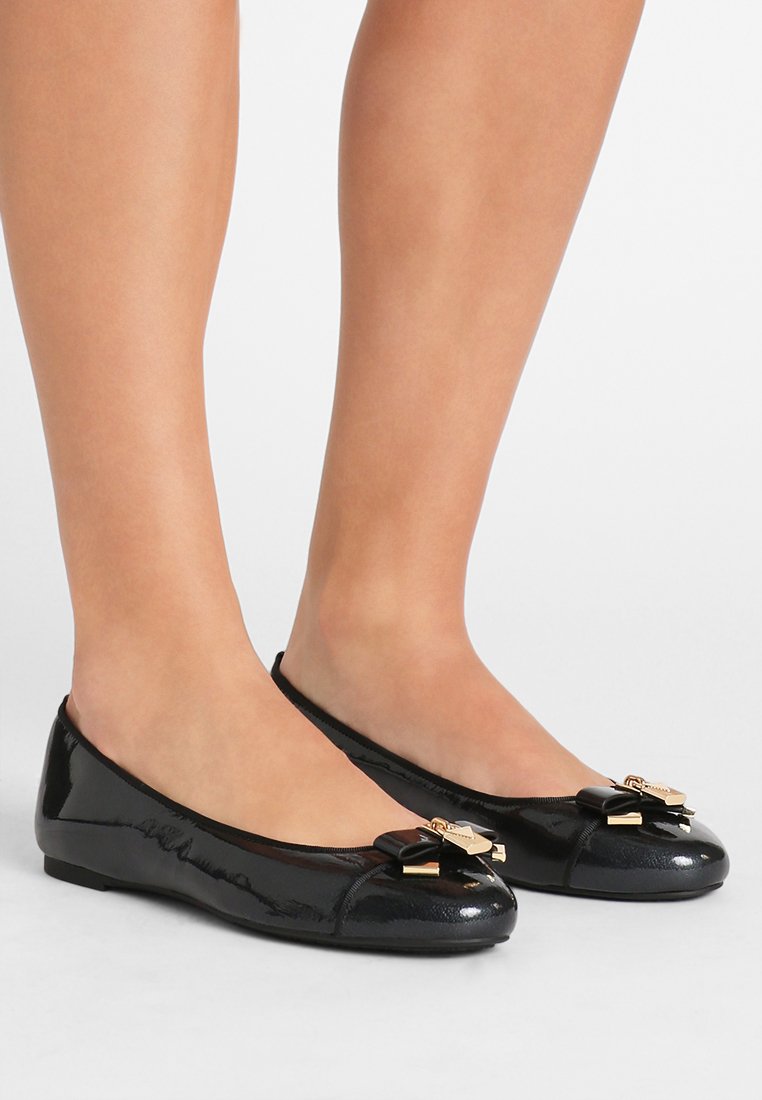 mk alice ballet flats