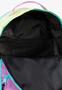 Converse VARSITY BACKPACK UNISEX SET - Malý batoh  - multi/black