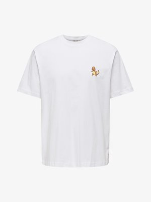 Biele tričko s krátkym rukávom s malou farebnou grafikou postavičky Charmander na ľavej strane hrudníka.