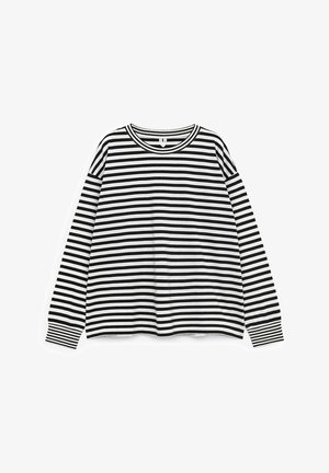Schwarz-weiße gestreifte Langarmbluse mit Rundhalsausschnitt, ausgestattet mit gerippten Bündchen und einem lockeren Schnitt. Der Stoff wirkt weich und leicht.