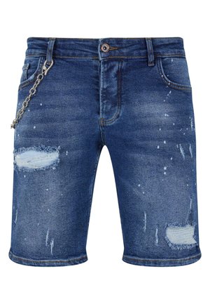 Şorturi din denim de culoare albastră cu detalii uzate, având tăieturi și un efect de spălare ușoară. Include un accesoriu din chaină argintie pe talie.