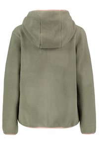 Chaqueta de forro polar verde oliva suave con capucha, mangas largas y ribete rosa claro a lo largo de los bordes, vista desde la parte posterior.