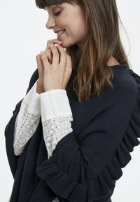 Cream PONCHO - Poncho - royal navy blue