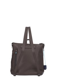 Borsa tote in pelle marrone scuro con due manici superiori, tasca laterale con zip e dettaglio a contrasto blu. Superficie texturizzata con un design minimalista.