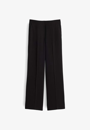 Schwarze, weit geschnittene Hose mit glatter Textur, ausgestattet mit einem einfachen Bund und zwei Seitentaschen. Das Design betont einen lässigen Schnitt.