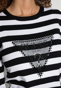 Guess PAULETTE - Camisola - black/white