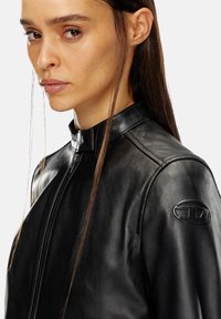 Diesel AYLA - Odinis švarkas - black