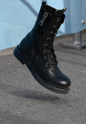 EVY - Cowboy/biker ankle boot - black