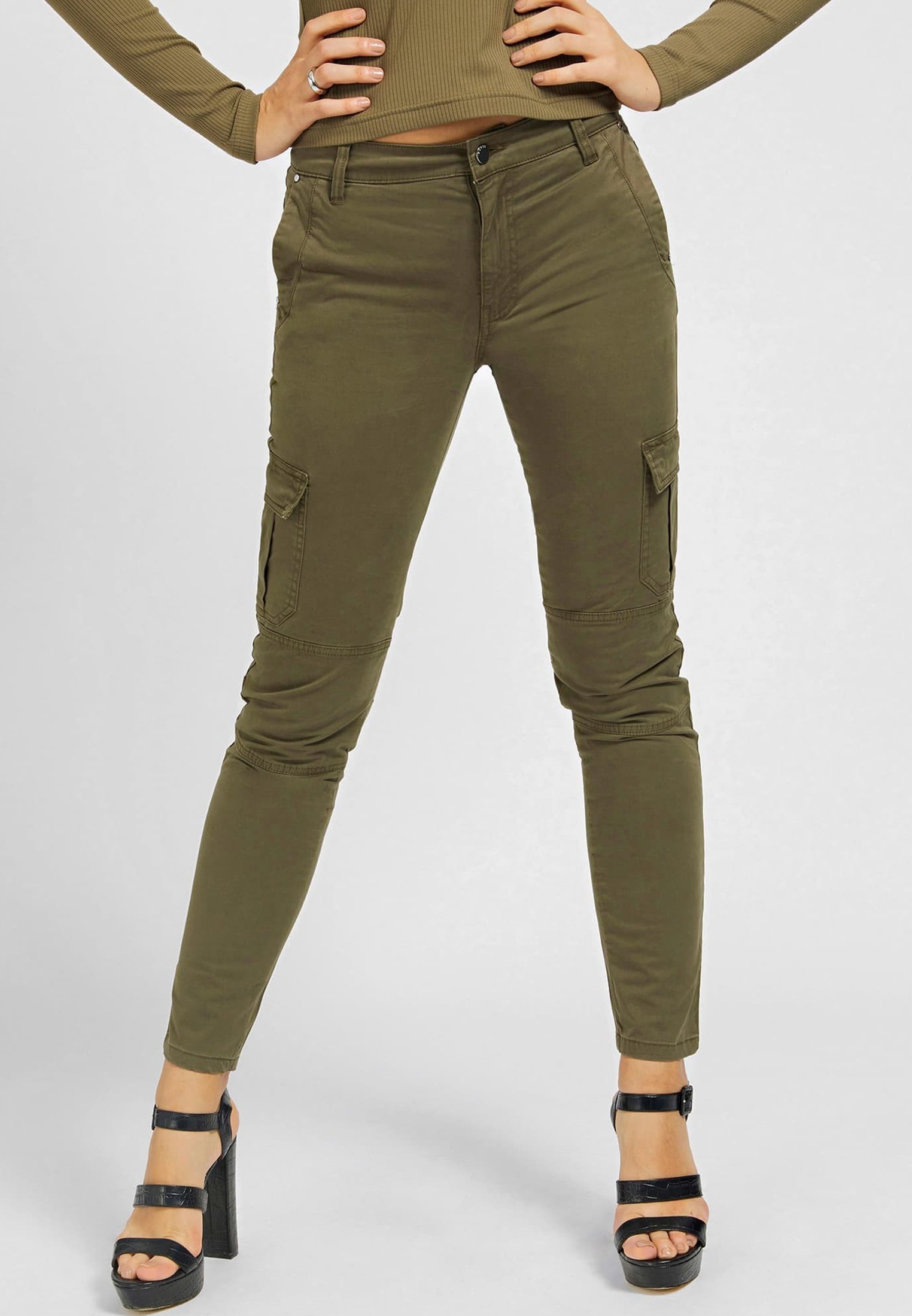 Guess SEXY CARGO PANT - Pantalones cargo - braun/marrón - Zalando.es