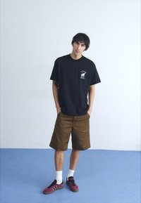 Carhartt WIP SIMPLE - Shorts - lumber rinsed