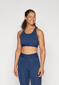 New Balance SLEEK MEDIUM SUPPORT BRA - Vidutiniškai krūtinę prilaikanti sportinė liemenėlė - navy