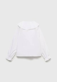 Valkoinen pitkähihaista paitaa, jossa on suuri, pyöristetty kauluksen ja kootut hihansuut. Kangas näyttää sileältä ja siinä on hieman jämäkkä muotoilu.