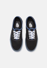 Vans AUTHENTIC - Sneakers basse - black/blue