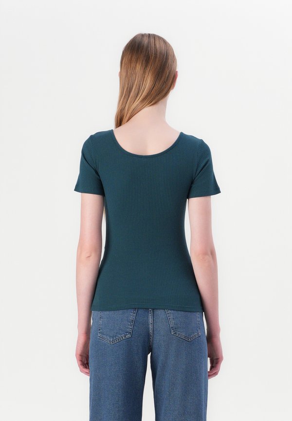 PCKITTE - Basic T-shirt - reflecting pond4