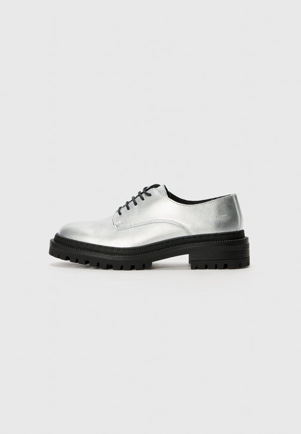 Smart lace-ups - silver