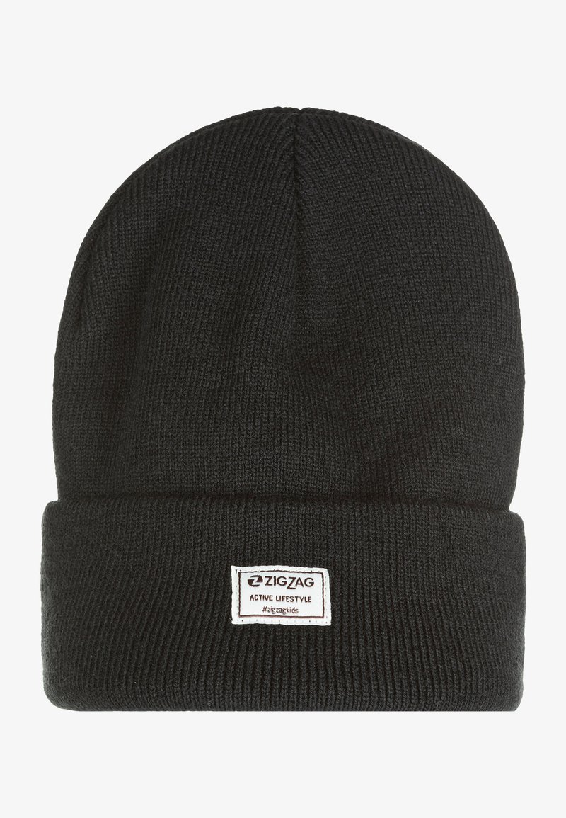 Gorro de punto negro con puño doblado que presenta una etiqueta rectangular blanca con la inscripción "ZIGZAG ACTIVE LIFESTYLE #zigzagkids".