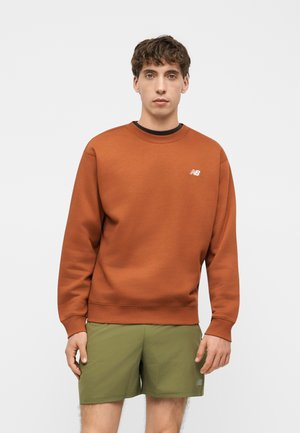 New Balance, ESSENTIALS HOODIE UNISEX - Суитшърт с качулка - maple