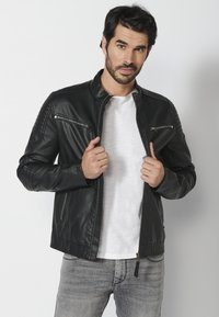 Koroshi SKIN EFFECT - Giacca in similpelle - black