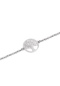 Pulsera de plata con un charm circular que presenta un diseño de un árbol; cadena finamente enlazada con textura suave y apariencia ligera.