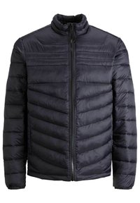 Chaqueta acolchada azul marino con cuello alto, diseño acolchado vertical y horizontal, cierre de cremallera completa y puños elásticos.