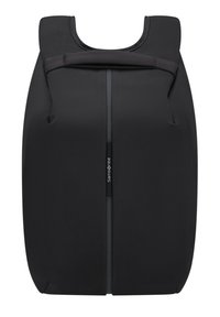 Zaino nero con un design elegante e minimalista; realizzato in tessuto resistente; presenta una cerniera centrale e un manico superiore imbottito per il trasporto.