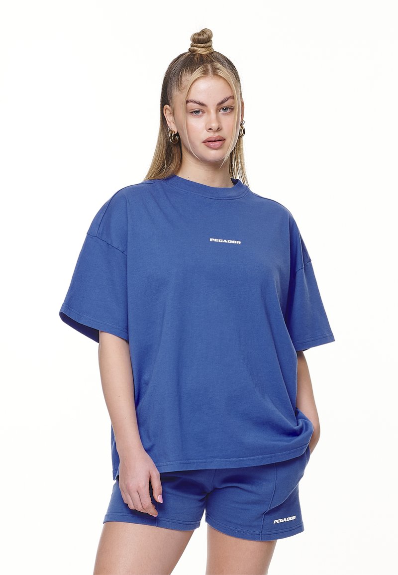 Pegador BRACY - Tricou basic - washed true blue/white